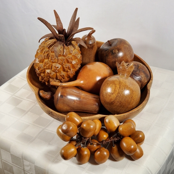 MCM Fruit And Monkey Pod Dish